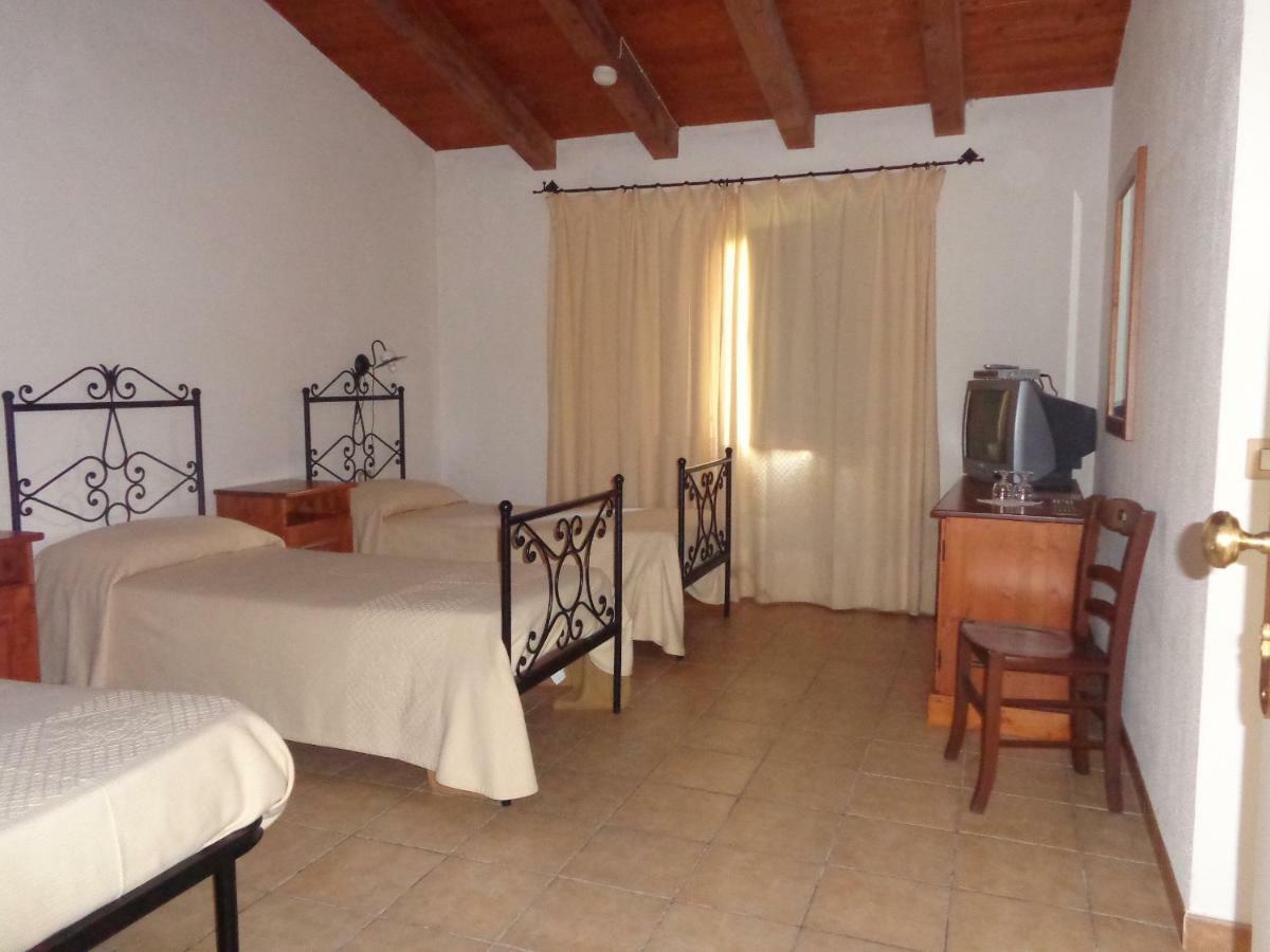Hotel Su Baione Abbasanta Exteriér fotografie